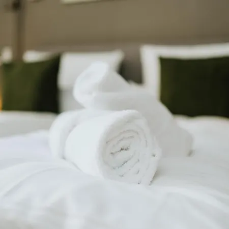 Homely - Historic Building, 3 Bedrooms, Mauerpark, Family & Business Appartamento *