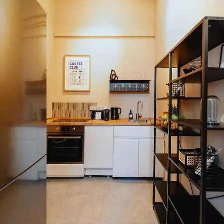 Appartamento Homely - Historic Building, 3 Bedrooms, Mauerpark, Family & Business