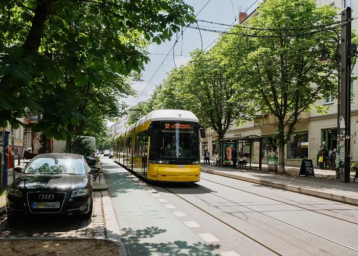 Homely - Historic Building, 3 Bedrooms, Mauerpark, Family & Business شقة برلين