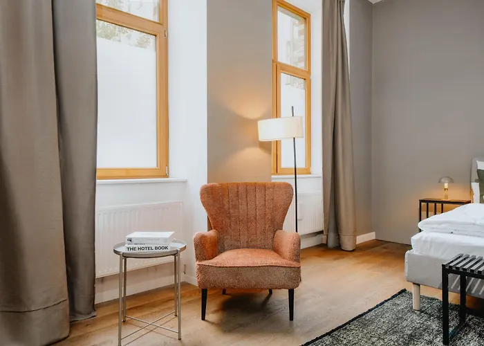 شقة Homely - Historic Building, 3 Bedrooms, Mauerpark, Family & Business برلين