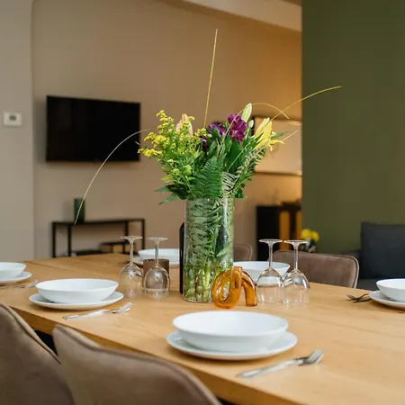 Apartmán Homely - Historic Building, 3 Bedrooms, Mauerpark, Family & Business *