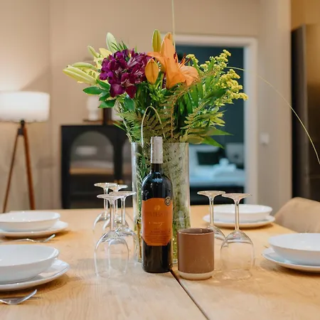 Homely - Historic Building, 3 Bedrooms, Mauerpark, Family & Business Apartmán *