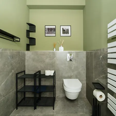 Apartmán Homely - Historic Building, 3 Bedrooms, Mauerpark, Family & Business Berlín