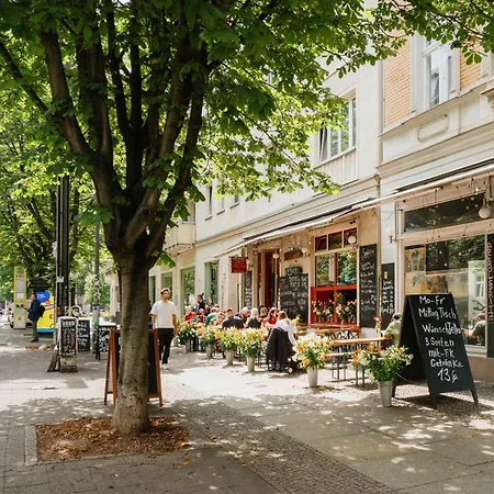 Apartmán Homely - Historic Building, 3 Bedrooms, Mauerpark, Family & Business Berlín