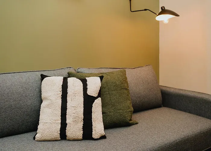 Homely - Historic Building, 3 Bedrooms, Mauerpark, Family & Business Apartamento *